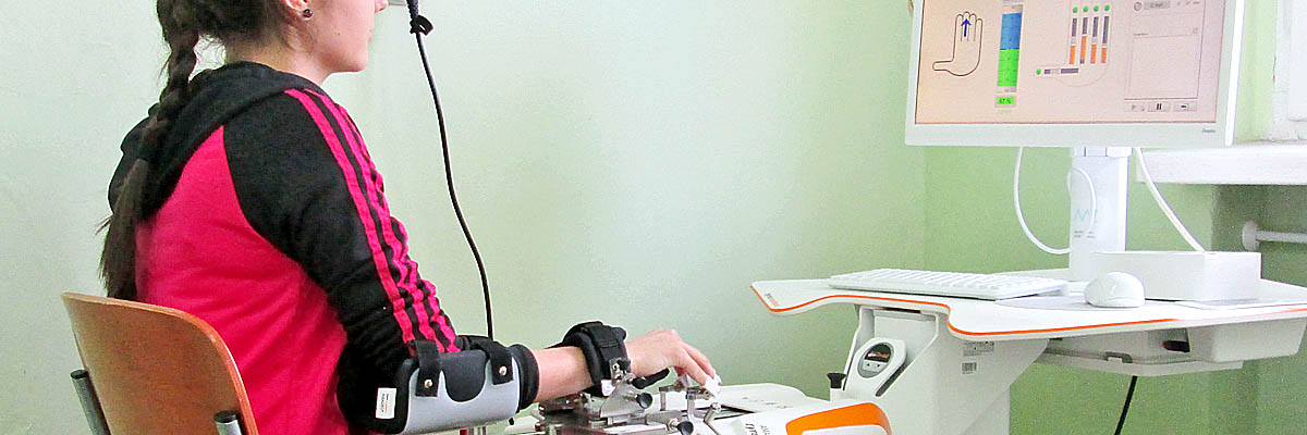 Rehabilitacja ręki - robot AMADEO